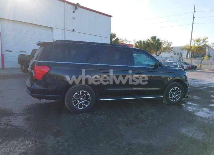 Photo 13 of 2023 Ford Expedition XLT MAX (VIN 1FMJK1H81PEA03819)