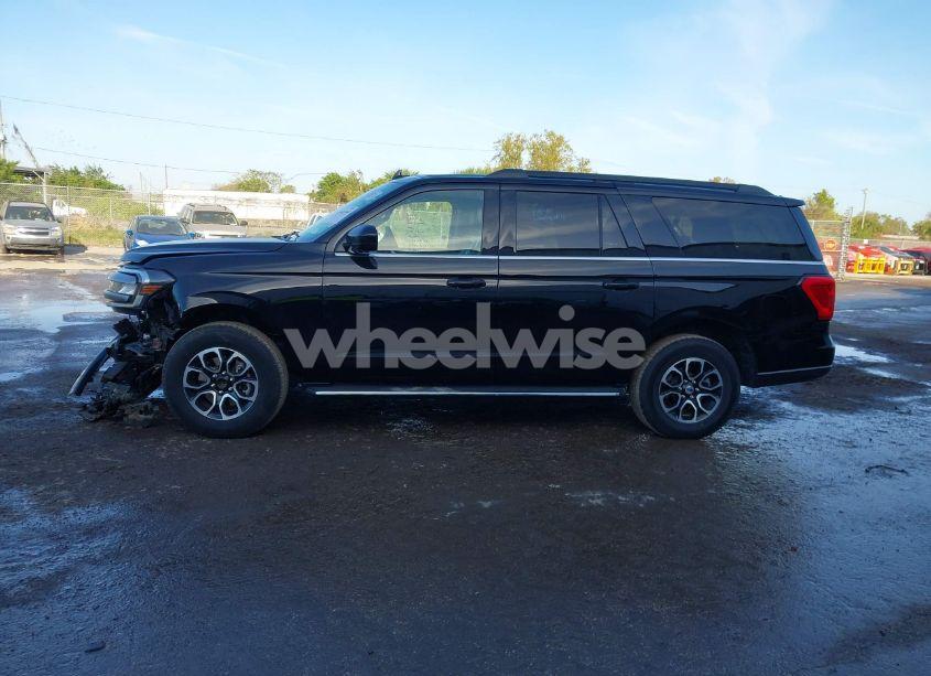 Photo 14 of 2023 Ford Expedition XLT MAX (VIN 1FMJK1H81PEA03819)