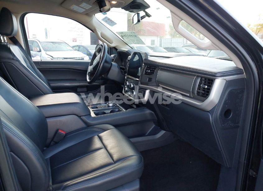 Photo 5 of 2023 Ford Expedition XLT MAX (VIN 1FMJK1H81PEA03819)