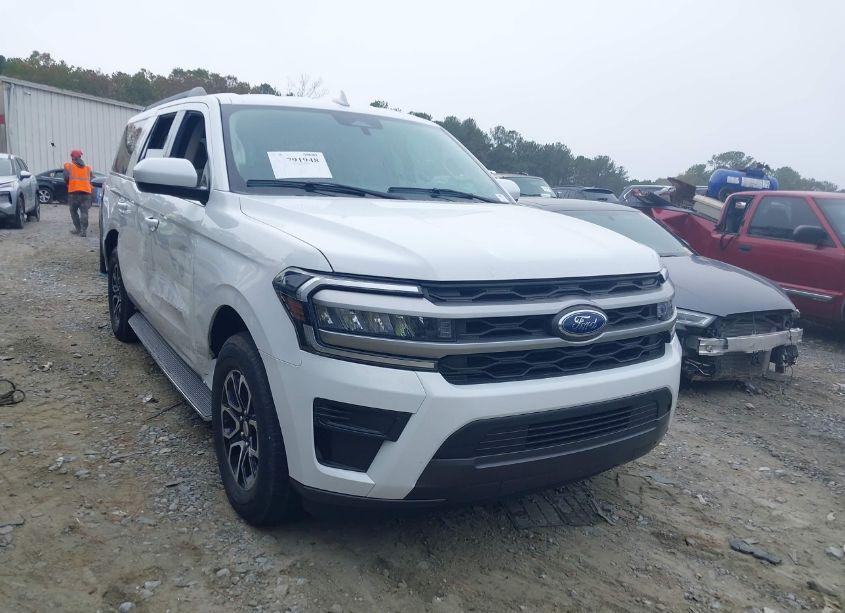 2023 Ford Expedition XLT MAX (VIN 1FMJK1H82PEA16417) main photo