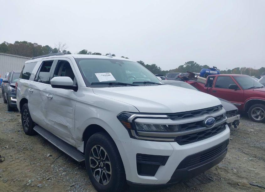 Photo 13 of 2023 Ford Expedition XLT MAX (VIN 1FMJK1H82PEA16417)