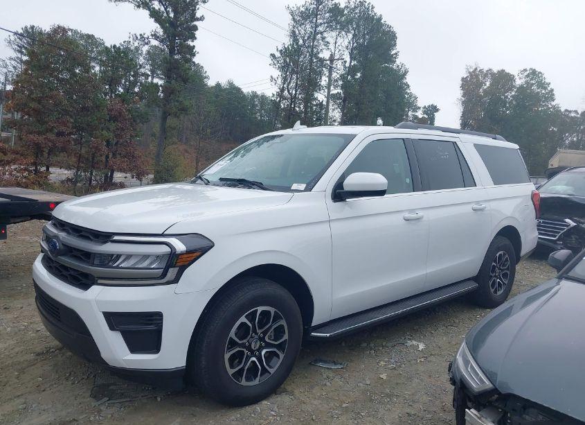 Photo 14 of 2023 Ford Expedition XLT MAX (VIN 1FMJK1H82PEA16417)