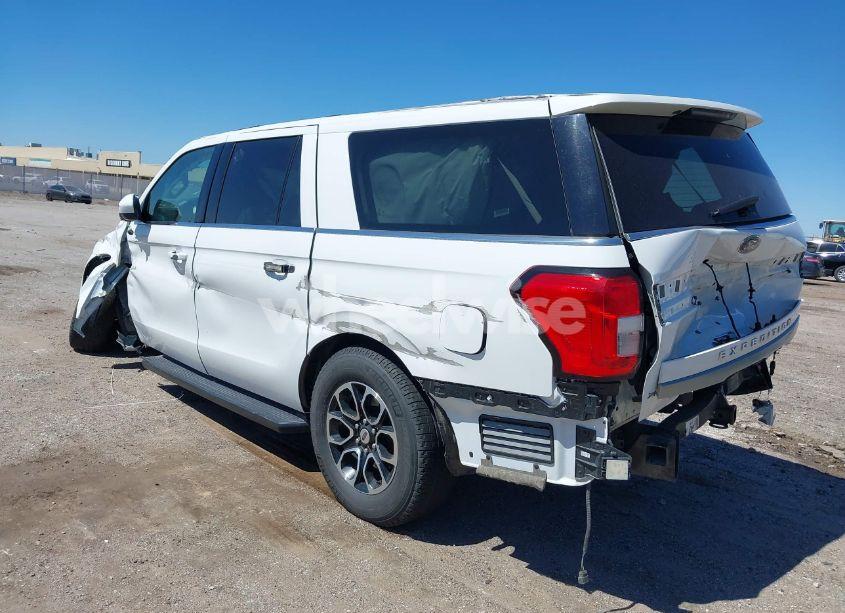Photo 3 of 2024 Ford Expedition XLT MAX (VIN 1FMJK1H83REA29230)