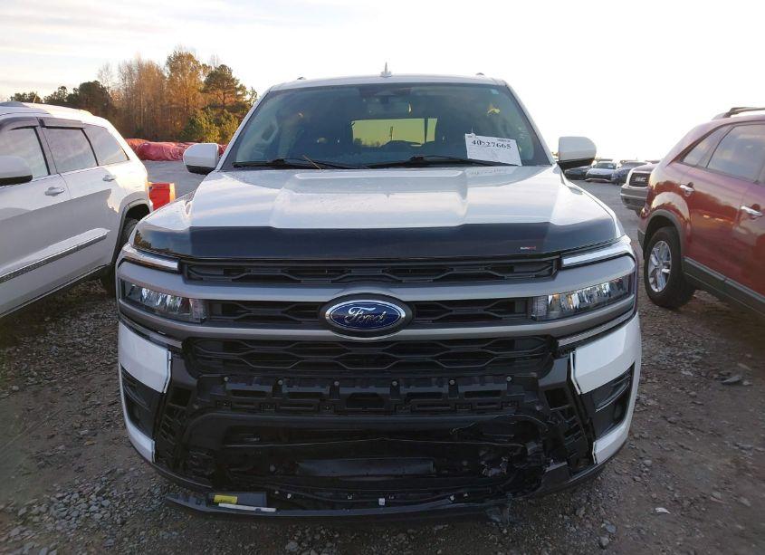 Photo 12 of 2023 Ford Expedition XLT MAX (VIN 1FMJK1H84PEA62086)
