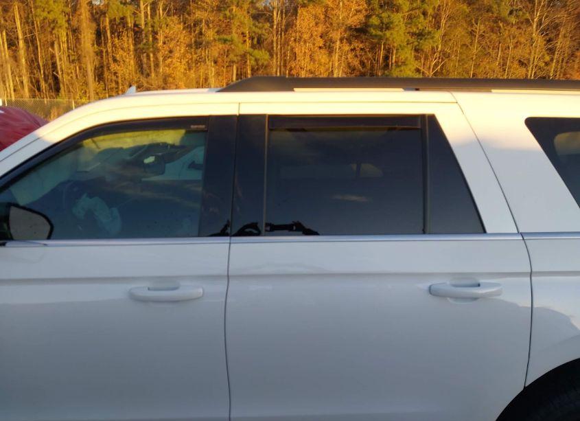 Photo 14 of 2023 Ford Expedition XLT MAX (VIN 1FMJK1H84PEA62086)