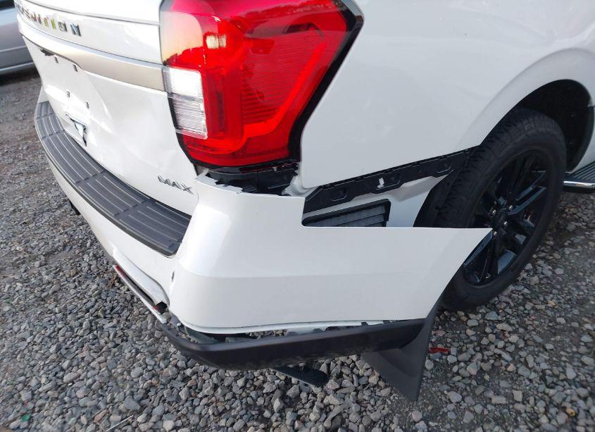 Photo 17 of 2023 Ford Expedition XLT MAX (VIN 1FMJK1H84PEA62086)