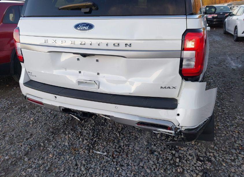 Photo 6 of 2023 Ford Expedition XLT MAX (VIN 1FMJK1H84PEA62086)
