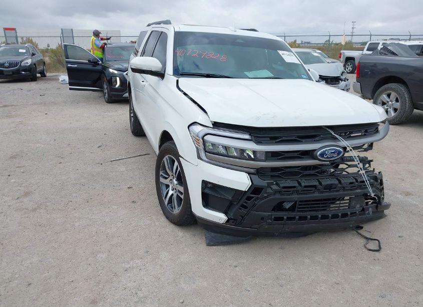 2024 Ford Expedition XLT MAX (VIN 1FMJK1H84REA17202) main photo