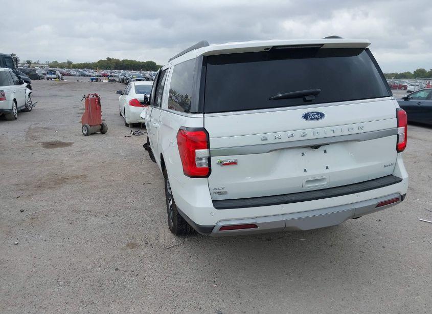 Photo 3 of 2024 Ford Expedition XLT MAX (VIN 1FMJK1H84REA17202)