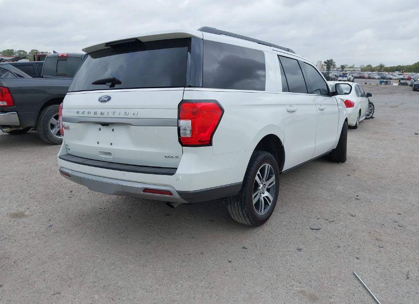 Photo 4 of 2024 Ford Expedition XLT MAX (VIN 1FMJK1H84REA17202)