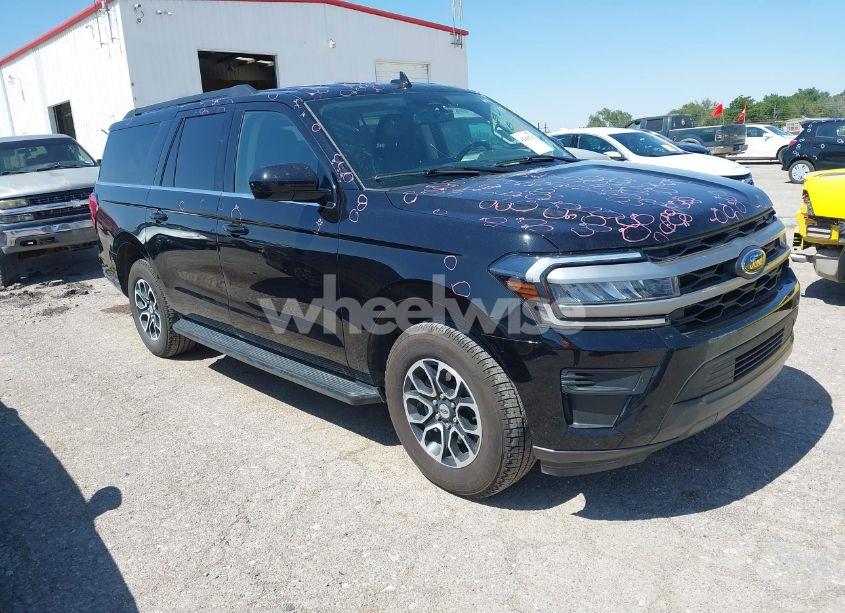 2024 Ford Expedition XLT MAX (VIN 1FMJK1H85REA62813) main photo