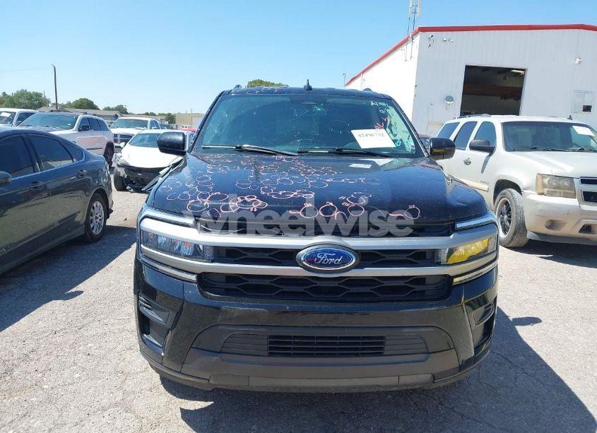 Photo 12 of 2024 Ford Expedition XLT MAX (VIN 1FMJK1H85REA62813)