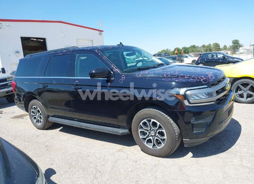 Photo 13 of 2024 Ford Expedition XLT MAX (VIN 1FMJK1H85REA62813)