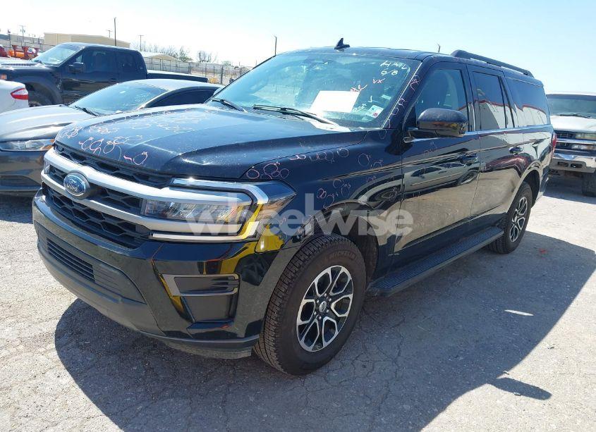 Photo 2 of 2024 Ford Expedition XLT MAX (VIN 1FMJK1H85REA62813)