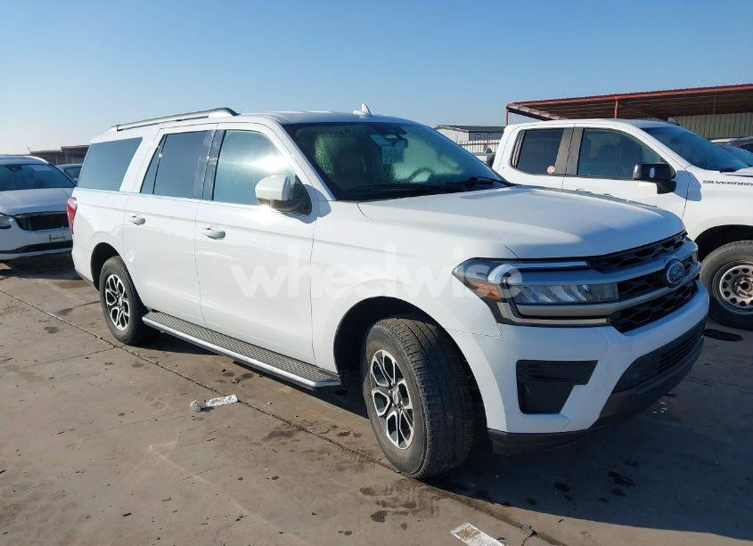 2023 Ford Expedition XLT MAX (VIN 1FMJK1H86PEA03833) main photo