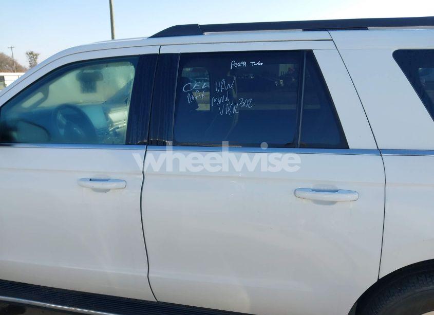 Photo 14 of 2023 Ford Expedition XLT MAX (VIN 1FMJK1H86PEA03833)