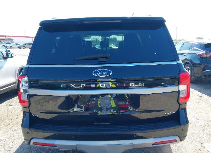 Photo 16 of 2024 Ford Expedition XLT MAX (VIN 1FMJK1H86REA59127)