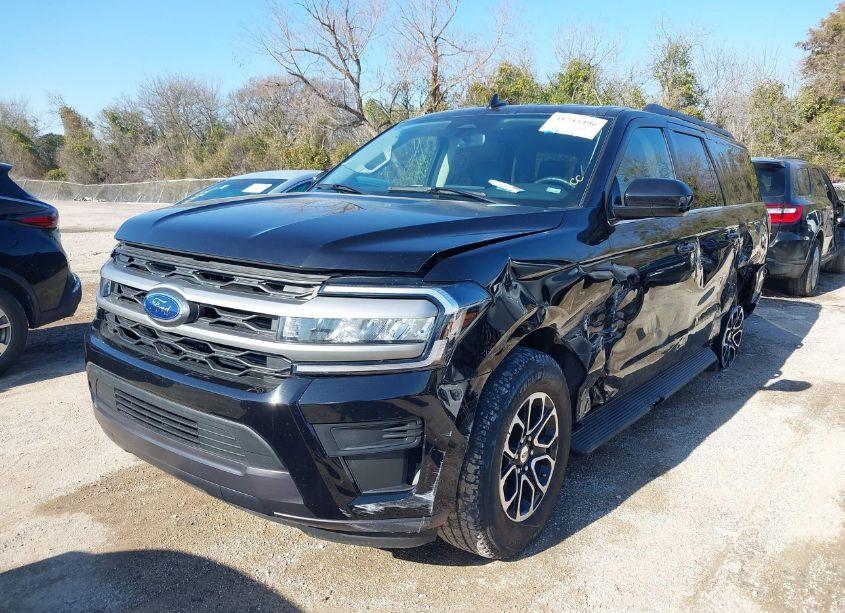 Photo 2 of 2024 Ford Expedition XLT MAX (VIN 1FMJK1H86REA59127)