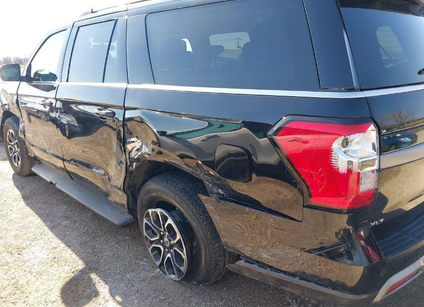 Photo 6 of 2024 Ford Expedition XLT MAX (VIN 1FMJK1H86REA59127)
