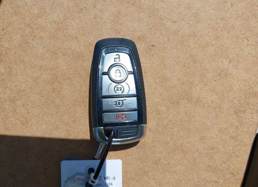 Photo 11 of 2024 Ford Expedition XLT MAX (VIN 1FMJK1H87REA27335)