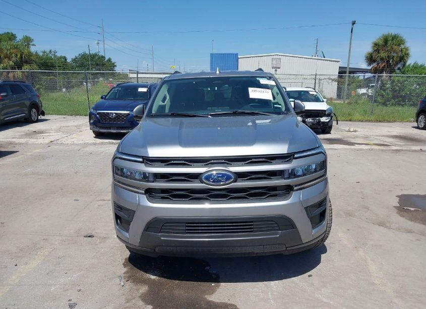 Photo 12 of 2024 Ford Expedition XLT MAX (VIN 1FMJK1H87REA27335)