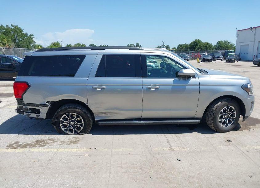Photo 13 of 2024 Ford Expedition XLT MAX (VIN 1FMJK1H87REA27335)