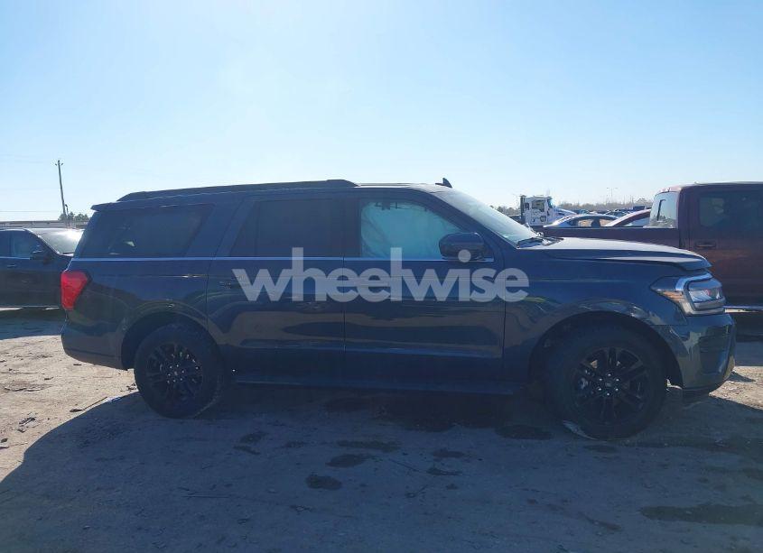 Photo 13 of 2024 Ford Expedition XLT MAX (VIN 1FMJK1H87REA31577)