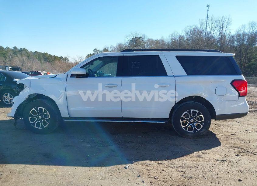 Photo 14 of 2023 Ford Expedition XLT MAX (VIN 1FMJK1H88PEA03834)
