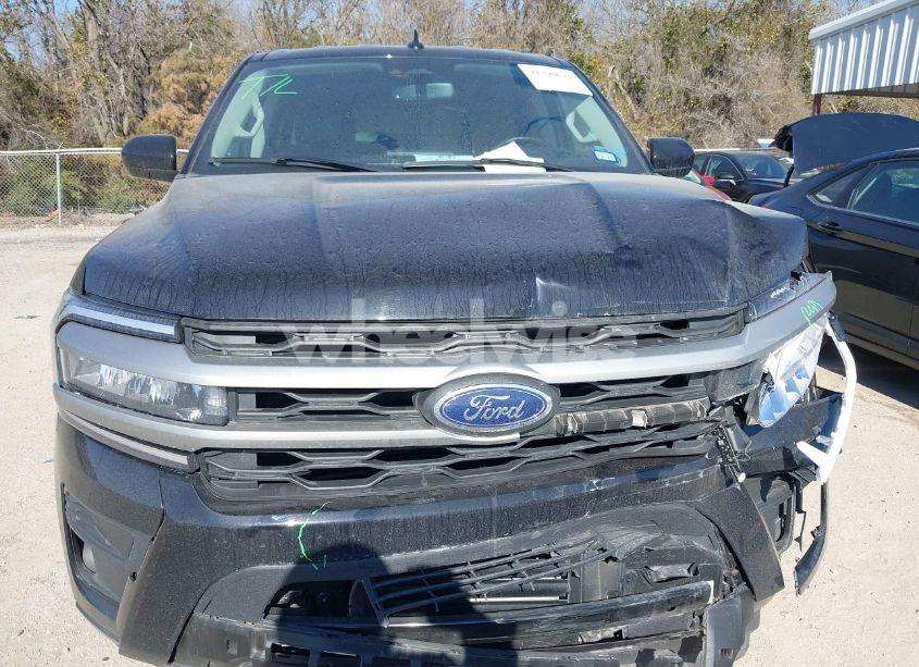 Photo 13 of 2024 Ford Expedition XLT MAX (VIN 1FMJK1H88REA31328)