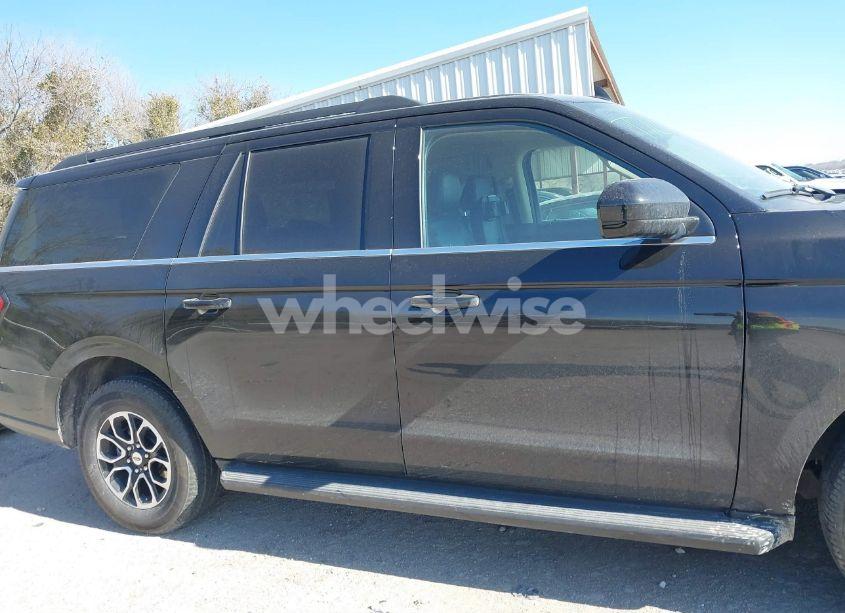 Photo 14 of 2024 Ford Expedition XLT MAX (VIN 1FMJK1H88REA31328)