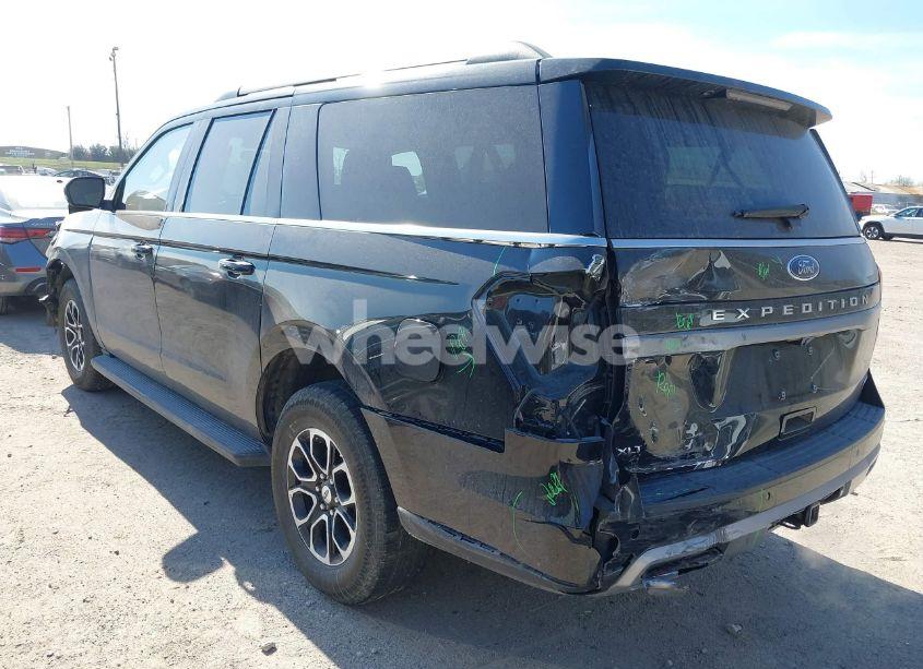 Photo 3 of 2024 Ford Expedition XLT MAX (VIN 1FMJK1H88REA31328)