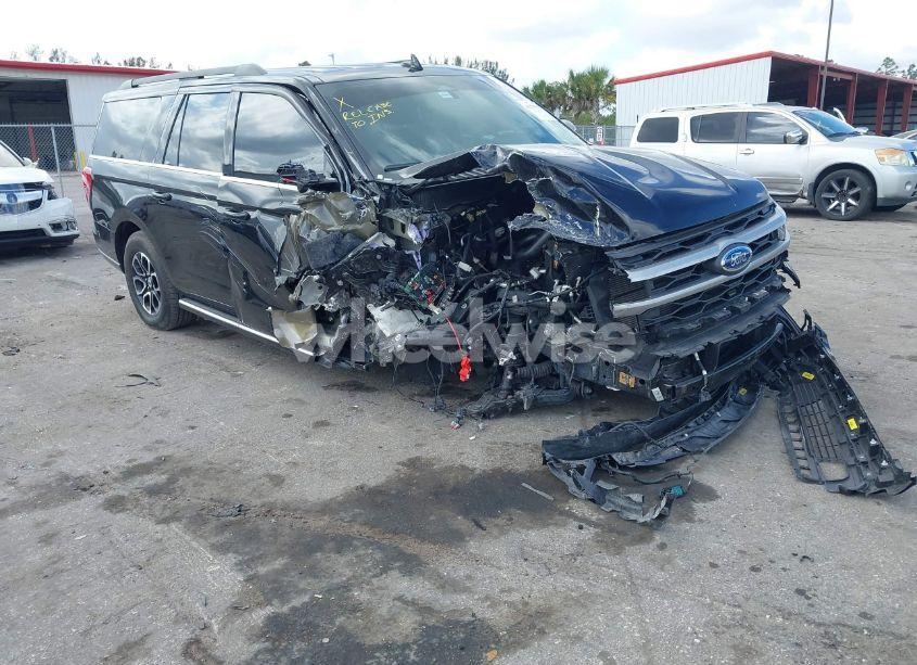 2023 Ford Expedition XLT MAX (VIN 1FMJK1H89PEA28645) main photo