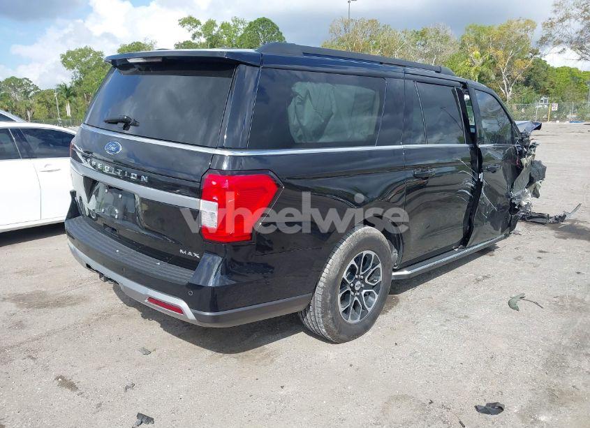 Photo 4 of 2023 Ford Expedition XLT MAX (VIN 1FMJK1H89PEA28645)