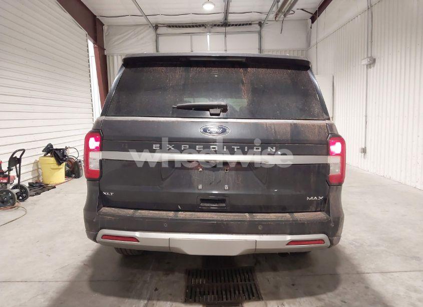 Photo 16 of 2024 Ford Expedition XLT MAX (VIN 1FMJK1H89REA50194)