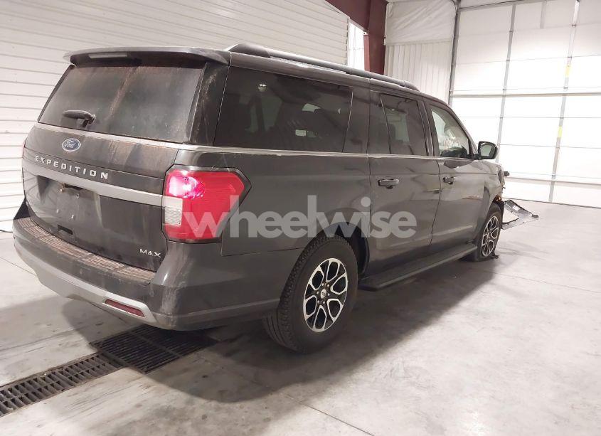 Photo 4 of 2024 Ford Expedition XLT MAX (VIN 1FMJK1H89REA50194)