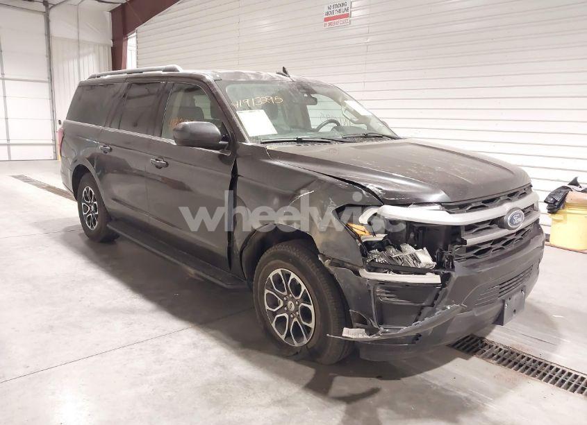 Photo 6 of 2024 Ford Expedition XLT MAX (VIN 1FMJK1H89REA50194)