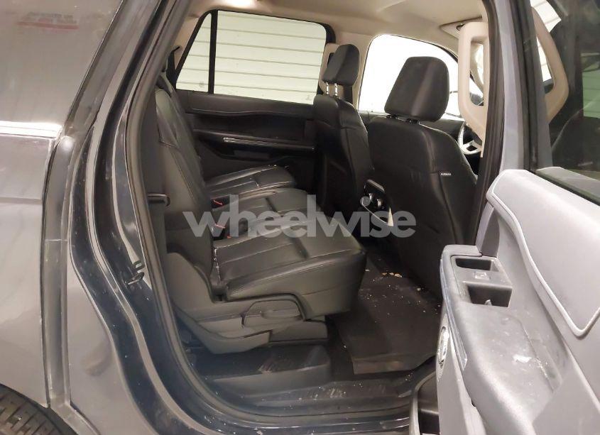 Photo 8 of 2024 Ford Expedition XLT MAX (VIN 1FMJK1H89REA50194)
