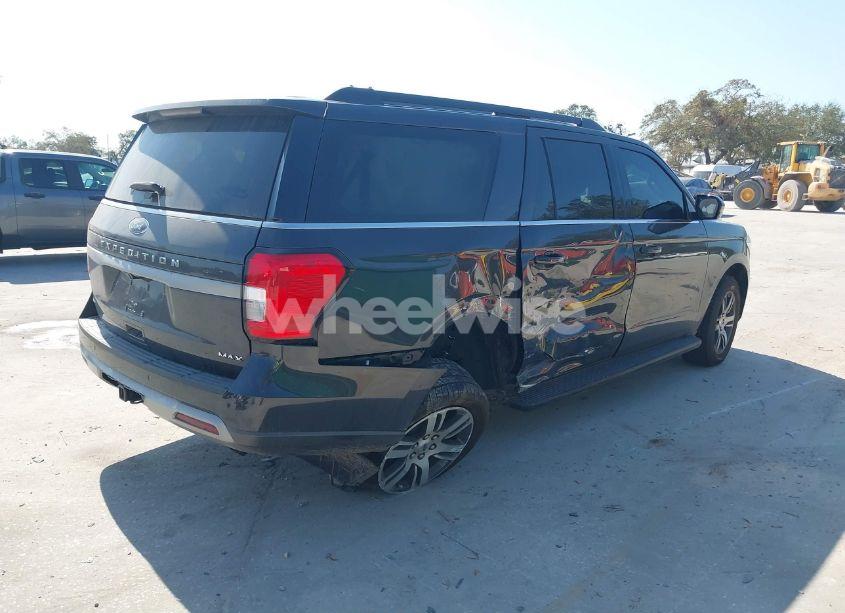 Photo 4 of 2024 Ford Expedition XLT MAX (VIN 1FMJK1H89REA68582)