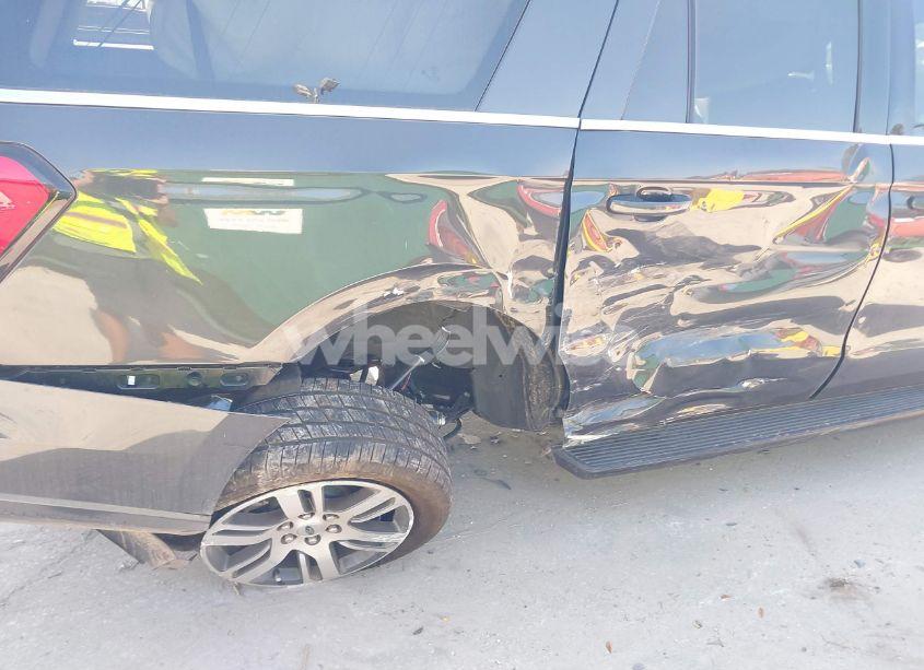 Photo 6 of 2024 Ford Expedition XLT MAX (VIN 1FMJK1H89REA68582)