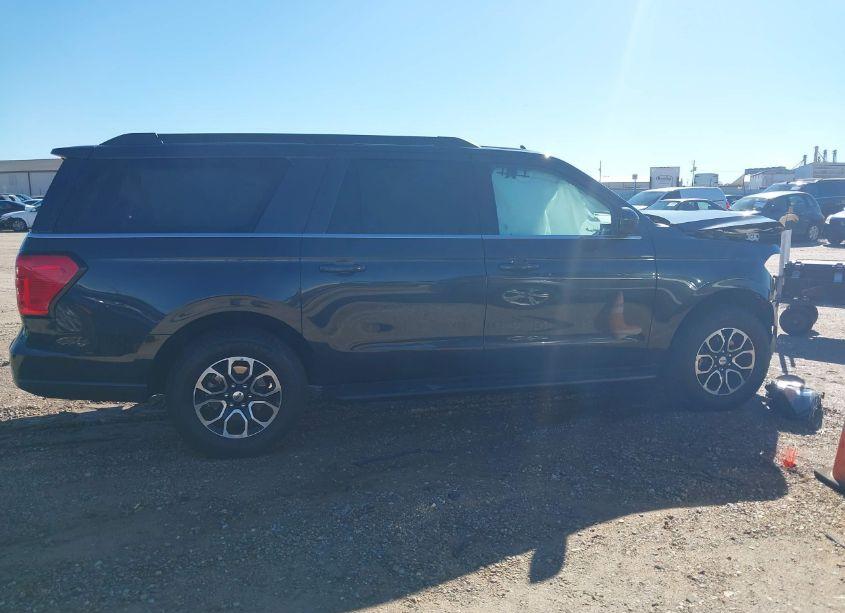 Photo 13 of 2024 Ford Expedition XLT MAX (VIN 1FMJK1H8XREA35557)