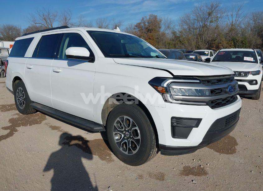 2024 Ford Expedition XLT MAX (VIN 1FMJK1H8XREA38197) main photo