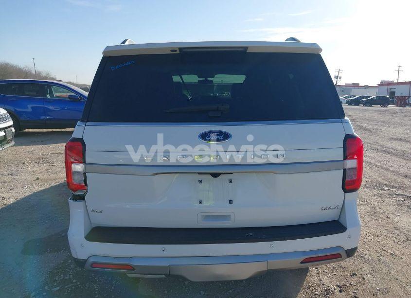 Photo 16 of 2024 Ford Expedition XLT MAX (VIN 1FMJK1H8XREA38197)