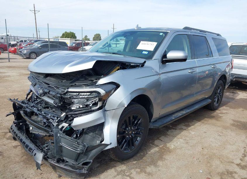 Photo 2 of 2024 Ford Expedition XLT MAX (VIN 1FMJK1H8XREA55341)