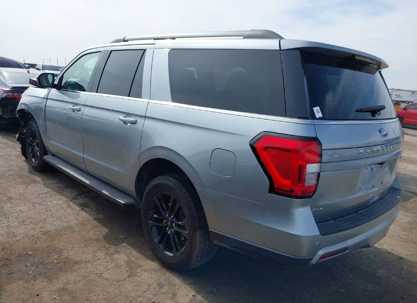 Photo 3 of 2024 Ford Expedition XLT MAX (VIN 1FMJK1H8XREA55341)