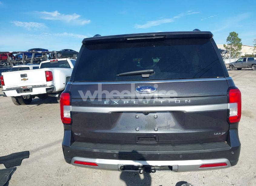 Photo 17 of 2024 Ford Expedition XLT MAX (VIN 1FMJK1H8XREA66663)