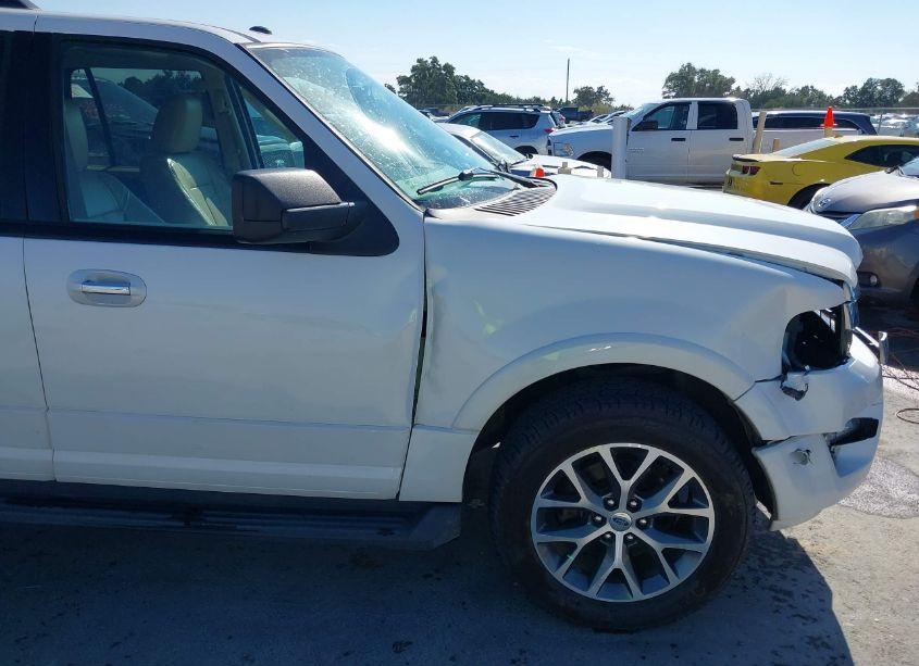 Photo 17 of 2015 Ford Expedition EL XLT (VIN 1FMJK1HT0FEF28485)