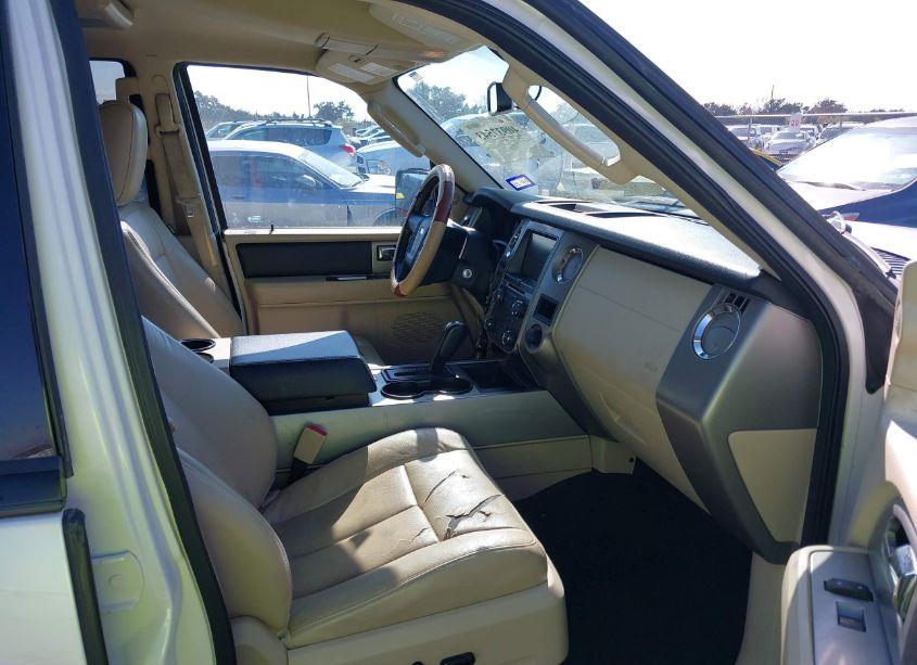 Photo 5 of 2015 Ford Expedition EL XLT (VIN 1FMJK1HT0FEF28485)