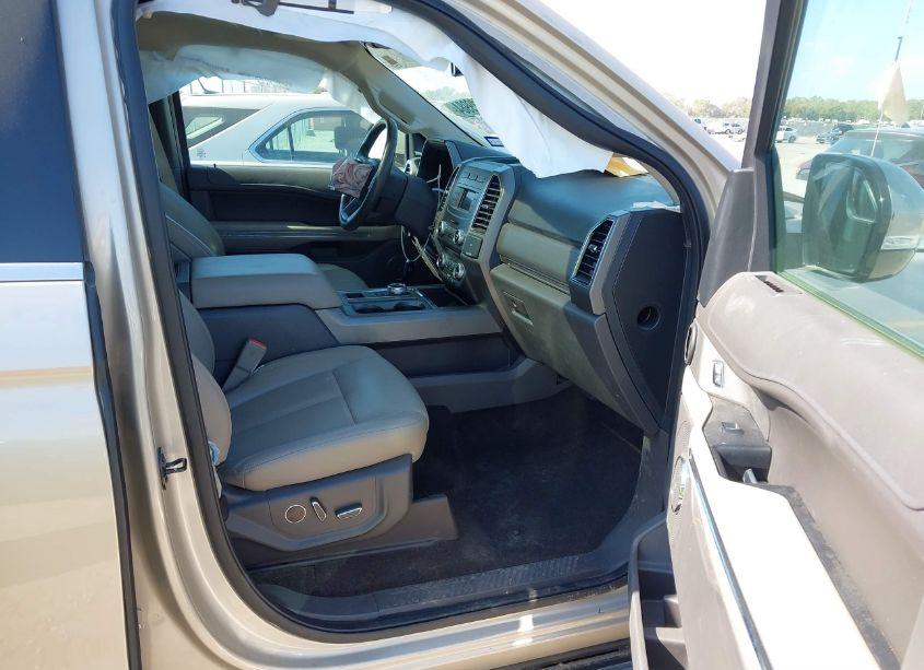 Photo 5 of 2018 Ford Expedition MAX XLT (VIN 1FMJK1HT0JEA15441)