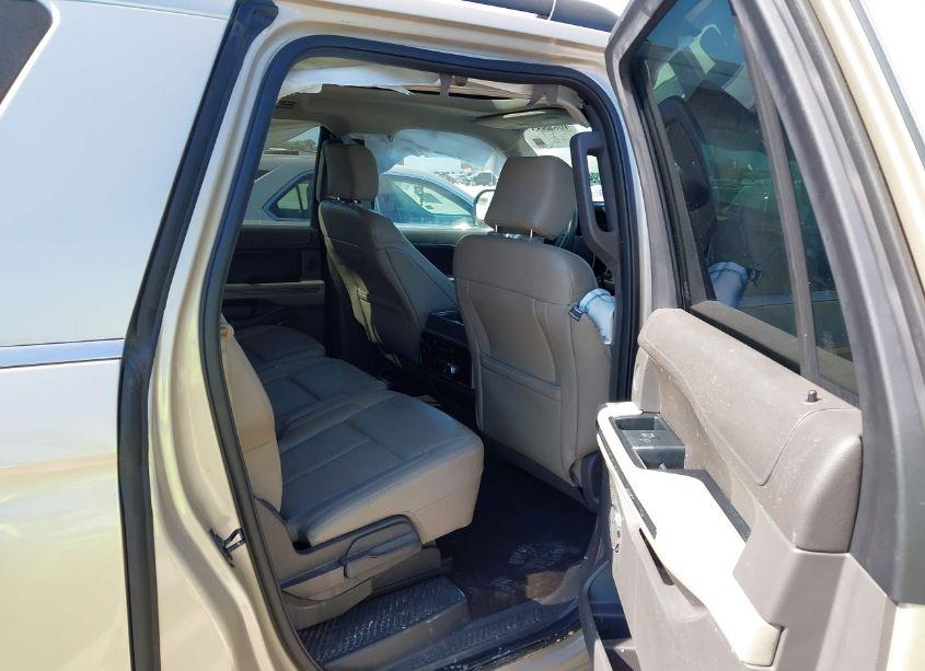 Photo 8 of 2018 Ford Expedition MAX XLT (VIN 1FMJK1HT0JEA15441)