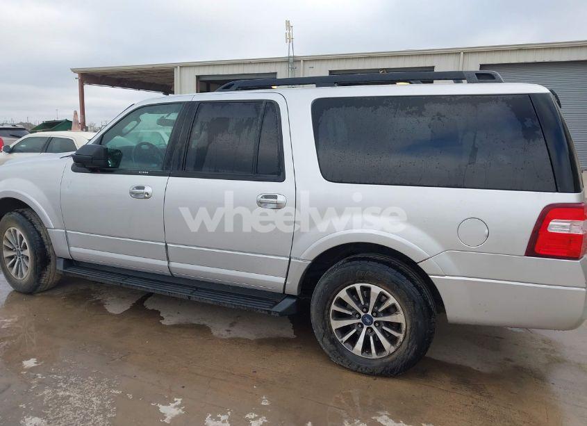 Photo 14 of 2017 Ford Expedition EL XLT (VIN 1FMJK1HT1HEA01641)